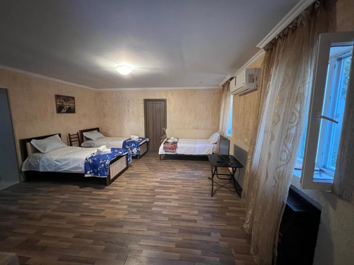 Cozy Apartment In The Centre Of Kutaissi Exterior foto