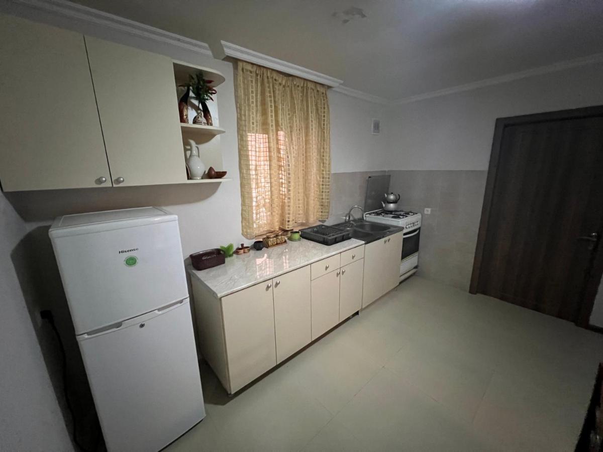 Cozy Apartment In The Centre Of Kutaissi Exterior foto